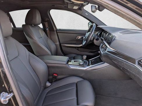 Used 2020 BMW 330i Sedan w/ Convenience Package image 17