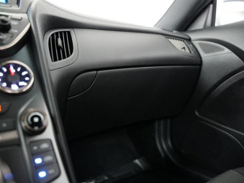 Used 2015 Hyundai Genesis 3.8 RWD image 42