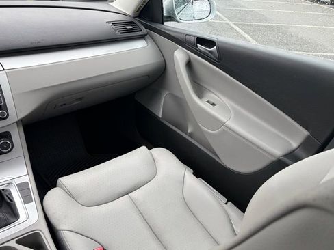 Used 2010 Volkswagen Passat Komfort image 29