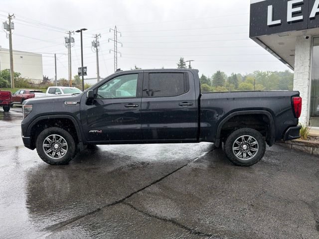 Used 2024 GMC Sierra 1500 AT4 w/ Technology Package AWD/4WD image 2