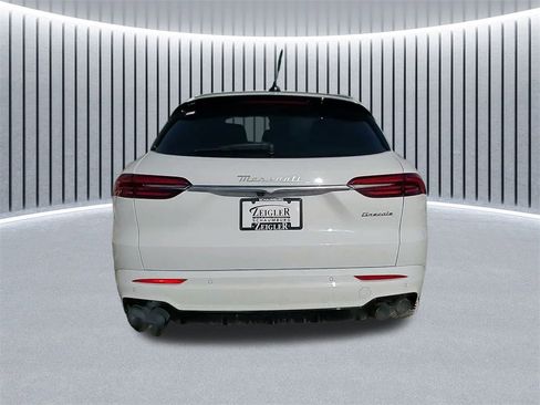 Certified 2024 Maserati Grecale GT image 10