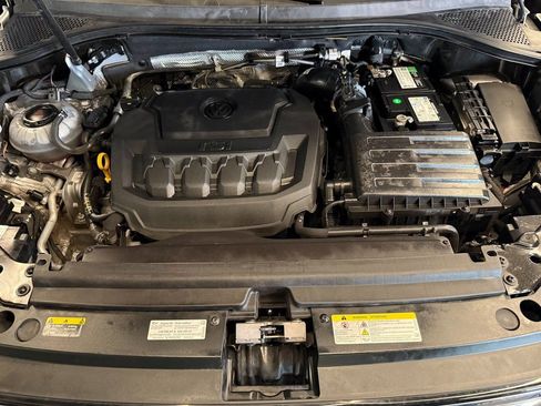 Used 2023 Volkswagen Tiguan SE image 23