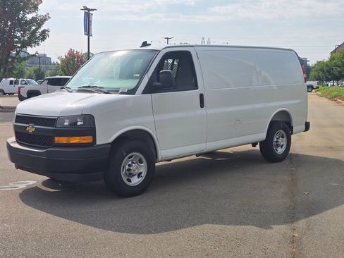 New 2026 Chevrolet Express 2500 w/ Driver Convenience Package RWD image 37