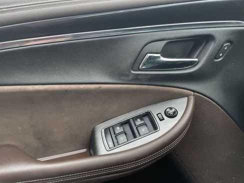 Used 2014 Chevrolet Impala LT w/ Premium Seating Package image 31