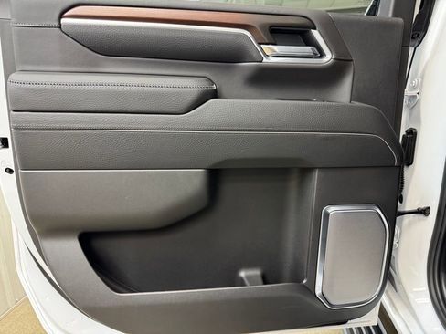 New 2026 GMC Sierra 3500 Denali w/ Technology Package image 16