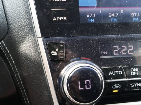 Used 2019 Subaru Outback 3.6R Limited AWD/4WD image 24