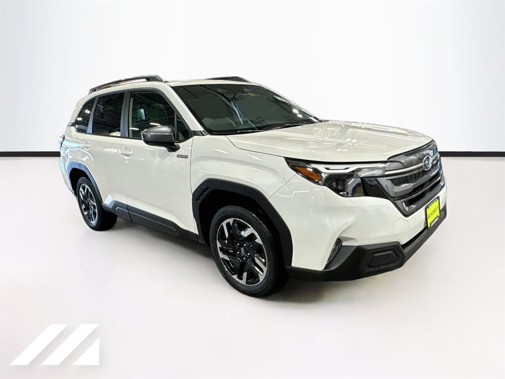 Used 2025 Subaru Forester Premium AWD/4WD image 3