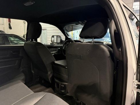 Used 2021 RAM 5500 Tradesman w/ Chrome Appearance Group AWD/4WD image 16