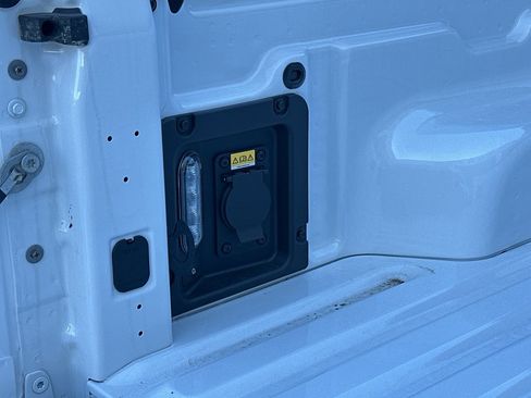 New 2025 Ford Maverick XLT w/ XLT Luxury Package image 10