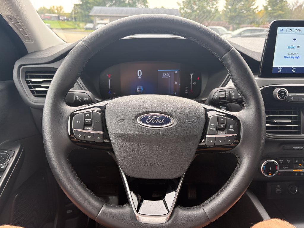Used 2024 Ford Escape Active AWD/4WD image 16