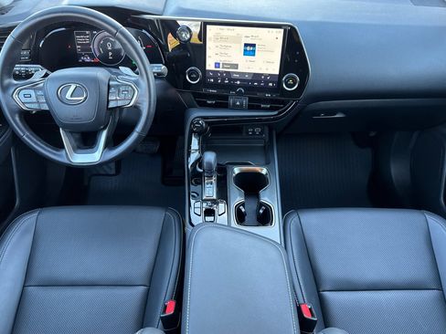 Used 2025 Lexus NX 350h AWD w/ Premium Package image 10