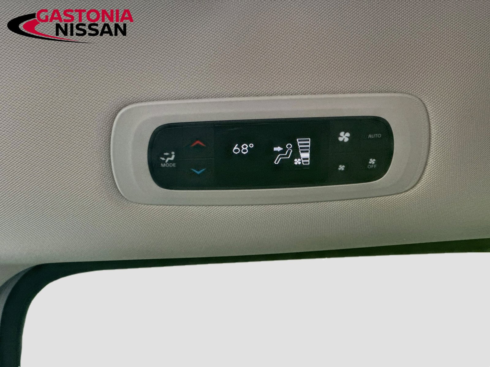 Used 2024 Chrysler Pacifica Touring-L FWD image 34