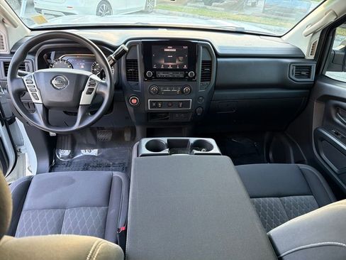 Used 2022 Nissan Titan S image 13