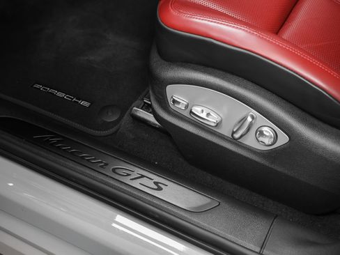 Certified 2023 Porsche Macan GTS AWD/4WD image 31