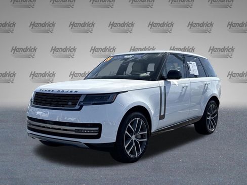 Used 2024 Land Rover Range Rover SE AWD/4WD image 5