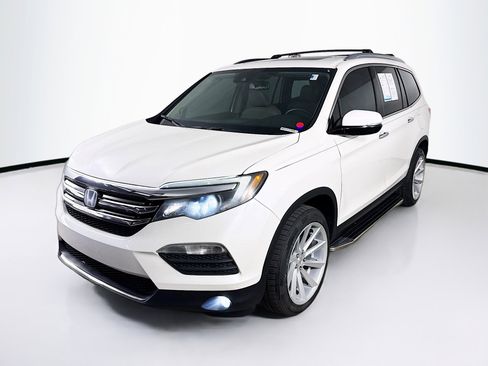 Used 2016 Honda Pilot Touring image 4
