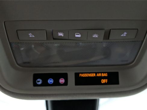 Used 2017 Chevrolet Cruze LT image 25