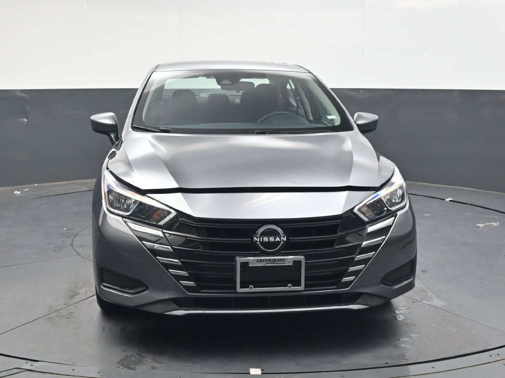 Used 2024 Nissan Versa SV FWD image 9