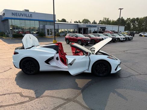 Certified 2025 Chevrolet Corvette Stingray Premium Conv w/ Stealth Interior Trim Package RWD image 24