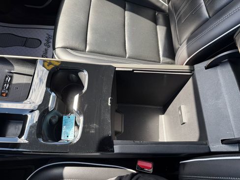 Used 2025 Buick Enclave Avenir w/ Super Cruise Package image 34