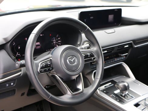 Used 2024 MAZDA CX-90 Plug-In Hybrid w/ Preferred AWD/4WD image 17
