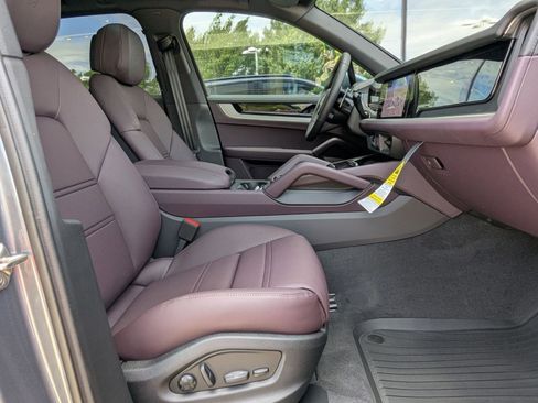 New 2026 Porsche Cayenne AWD/4WD image 23