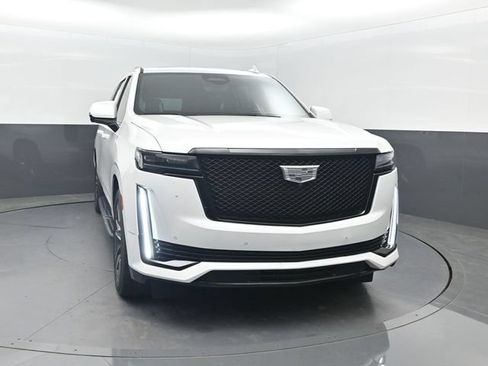 Used 2023 Cadillac Escalade ESV Sport Platinum w/ LPO, ONYX Package AWD/4WD image 29