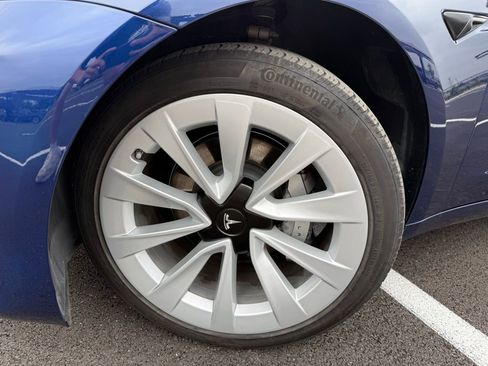 Used 2023 Tesla Model 3 Standard Range RWD image 9