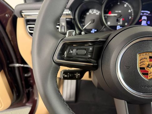Certified 2026 Porsche Macan AWD/4WD image 29