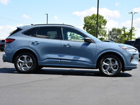 Used 2023 Ford Escape ST-Line w/ Tech Pack #1 AWD/4WD image 8