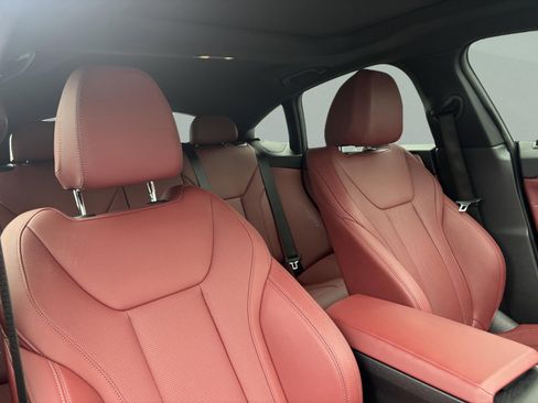 Used 2023 BMW i4 eDrive35 w/ Premium Package image 25