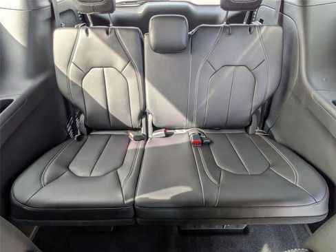 New 2026 Chrysler Voyager LX FWD image 30