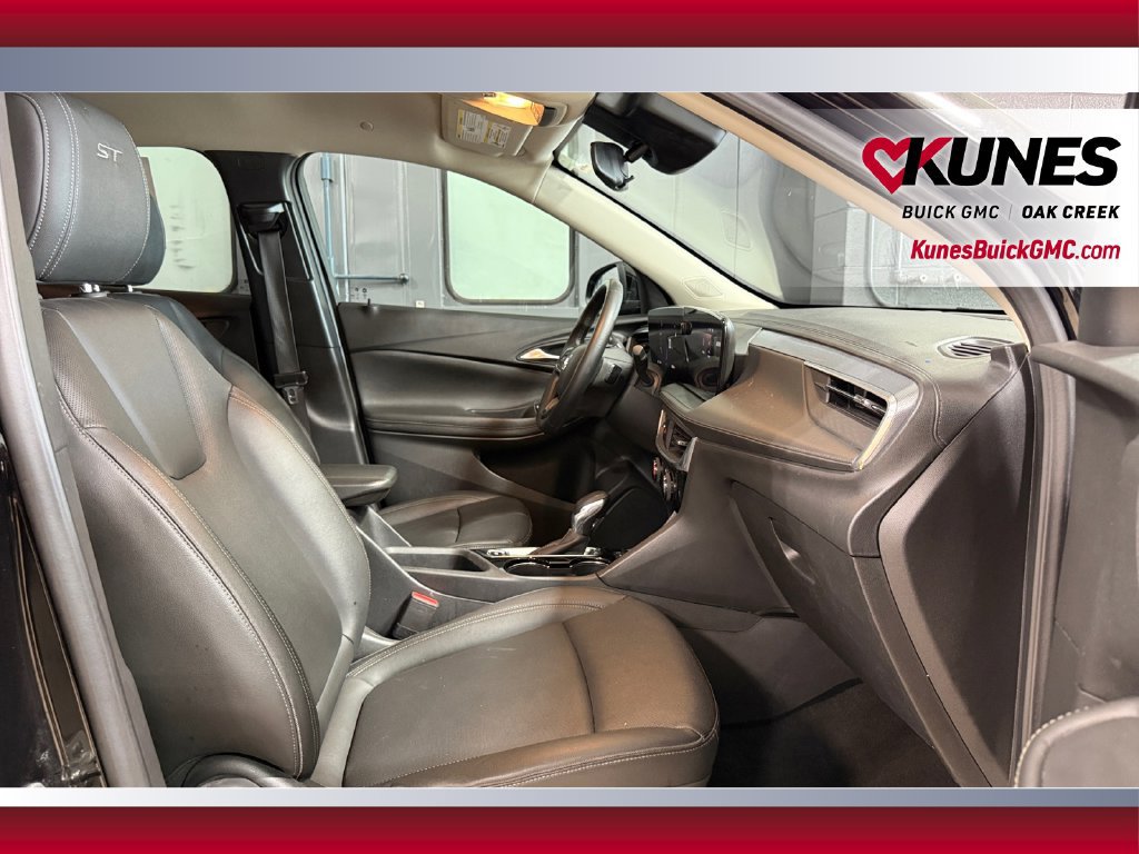 Used 2024 Buick Encore GX Sport Touring AWD/4WD image 36