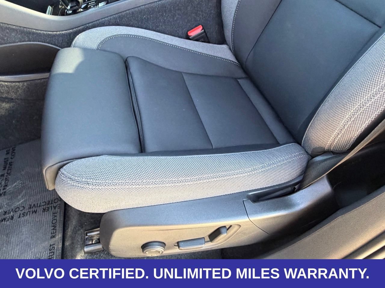 Certified 2023 Volvo C40 Recharge Core AWD/4WD image 23