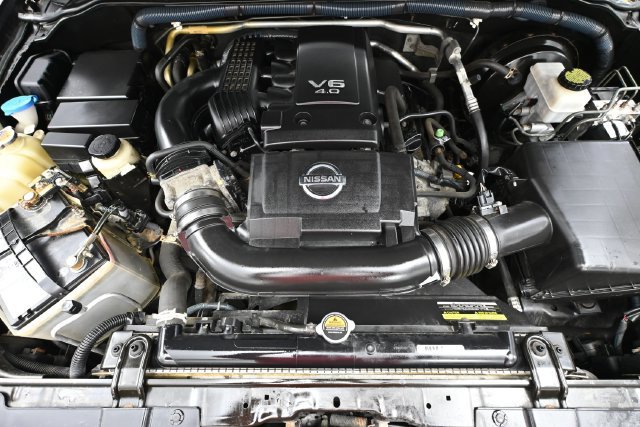 Used 2011 Nissan Pathfinder S w/ Protection Pkg AWD/4WD image 39
