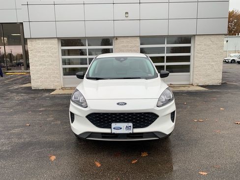 Certified 2022 Ford Escape SE w/ Convenience Package image 2