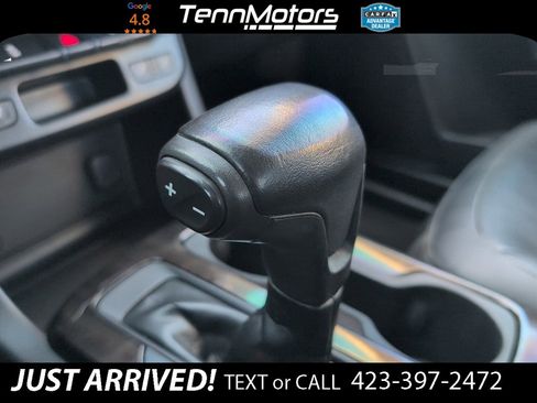 Used 2016 GMC Canyon SLT w/ Driver Alert Package image 22