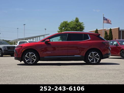 Used 2025 Chevrolet Equinox EV LT w/ Convenience Package FWD image 4