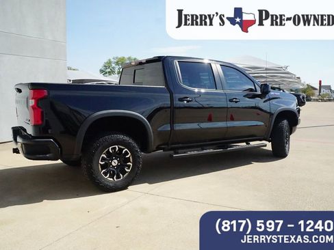 Used 2024 Chevrolet Silverado 1500 ZR2 w/ Technology Package image 5
