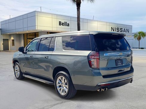 Used 2023 Chevrolet Suburban Premier image 8