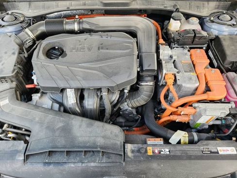 Used 2025 Hyundai Sonata SEL FWD image 31