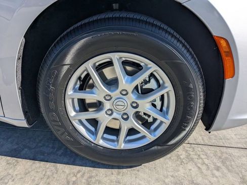 New 2026 Chrysler Pacifica Select image 10