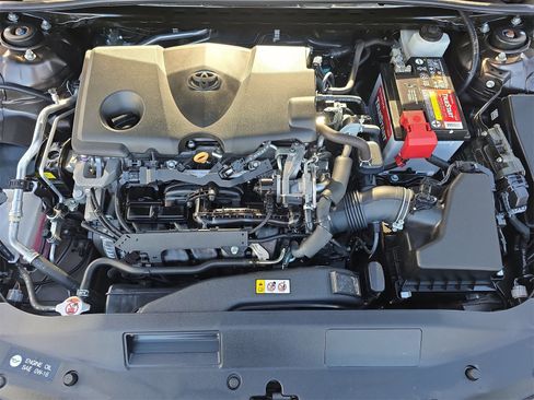 Used 2019 Toyota Camry LE image 28