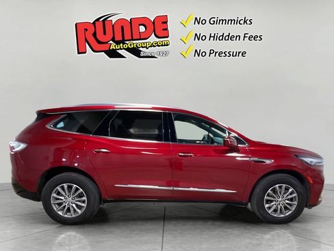 Used 2024 Buick Enclave Premium FWD image 7
