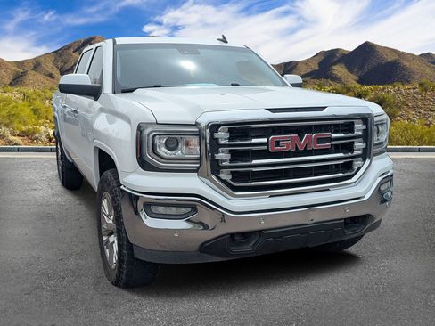 Used 2017 GMC Sierra 1500 SLT w/ Enhanced Driver Alert Package AWD/4WD image 3