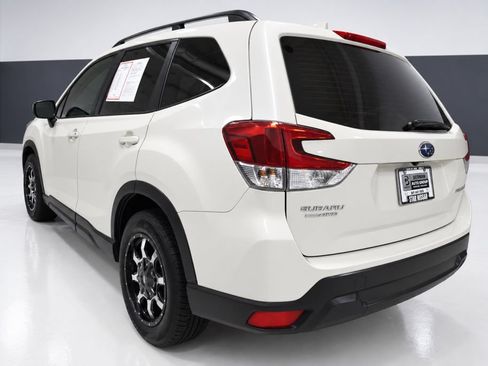 Used 2020 Subaru Forester w/ Alloy Wheel Package AWD/4WD image 3