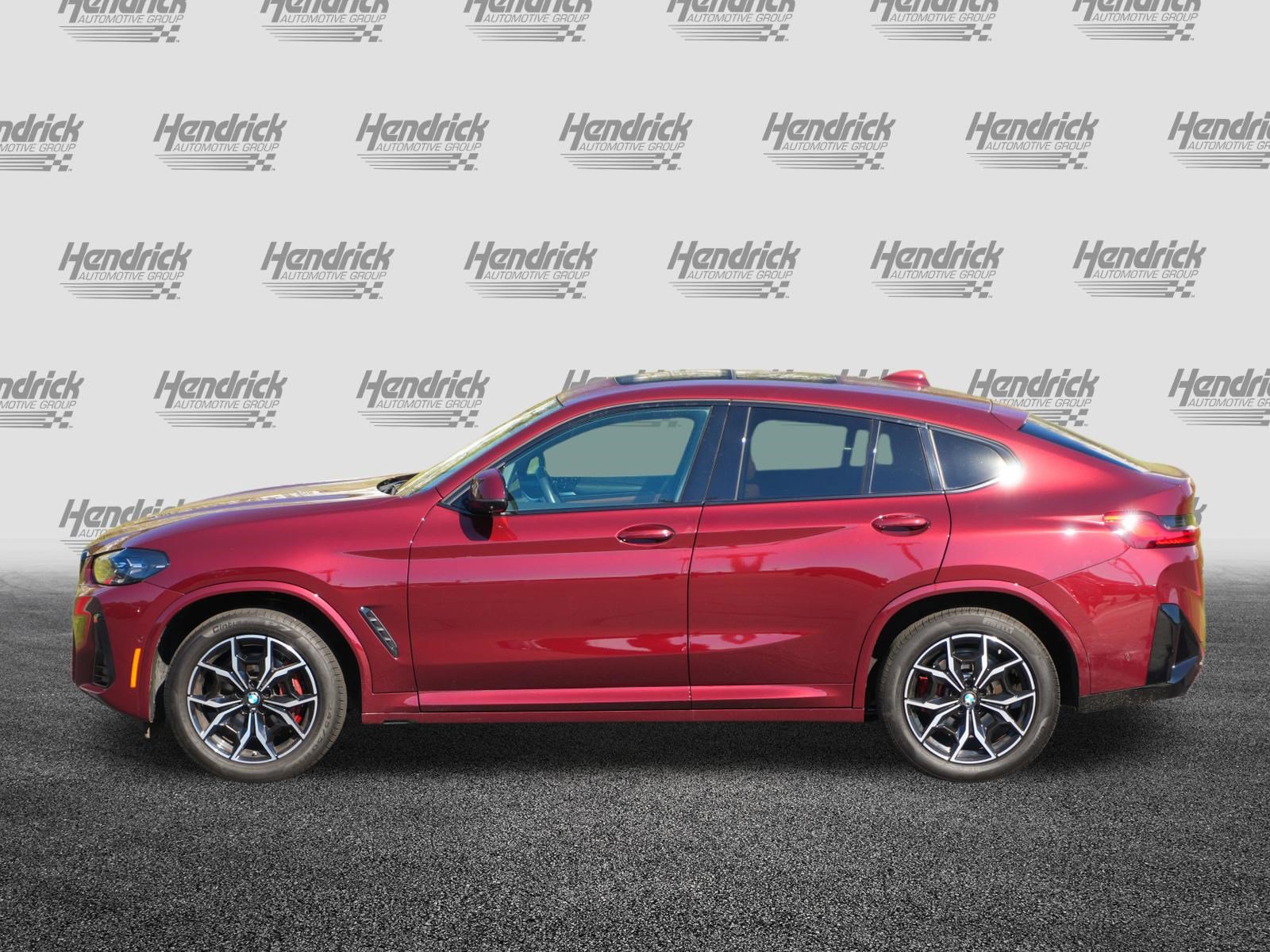 Certified 2025 BMW X4 xDrive30i w/ Premium Package AWD/4WD image 6