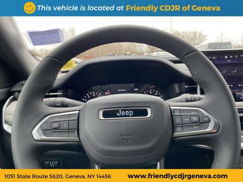 Used 2026 Jeep Compass Limited AWD/4WD image 13