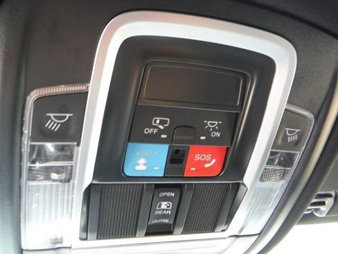 Used 2026 RAM 1500 Laramie AWD/4WD image 43