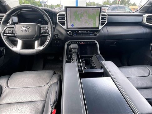 Used 2025 Toyota Sequoia Platinum AWD/4WD image 14